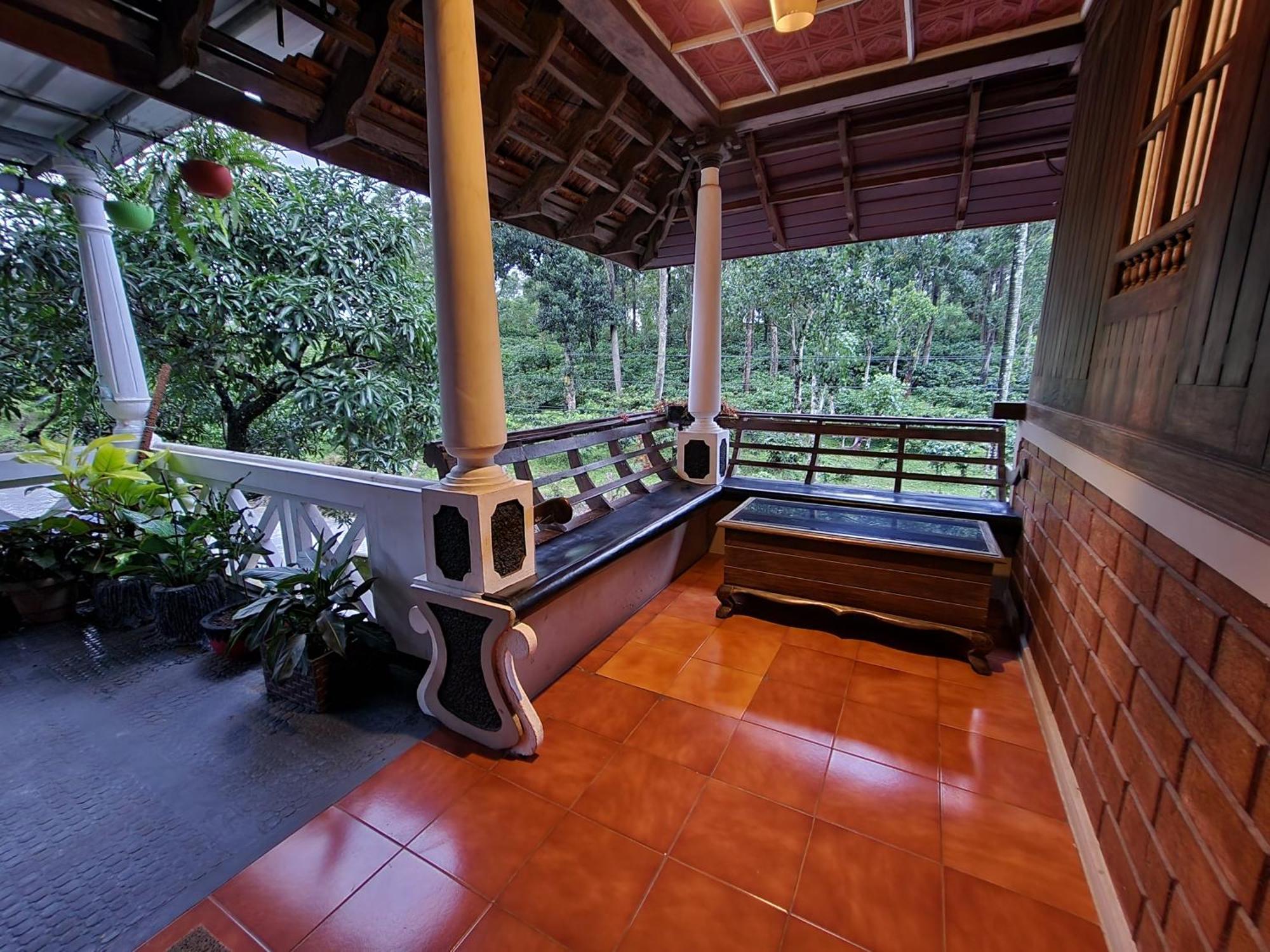 Kairali Palace Home Stay تيكَدِيْ المظهر الخارجي الصورة